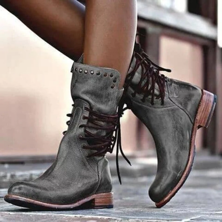 Claire | Lightweight Boots with Support