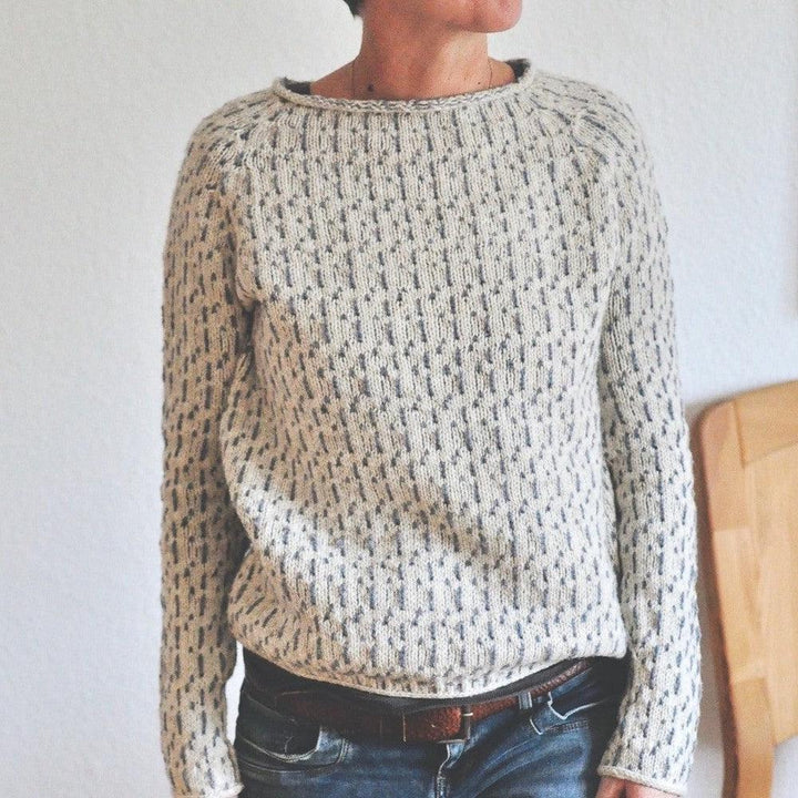 Janet | Slim-Fit Sweater with Elegant Boatneck