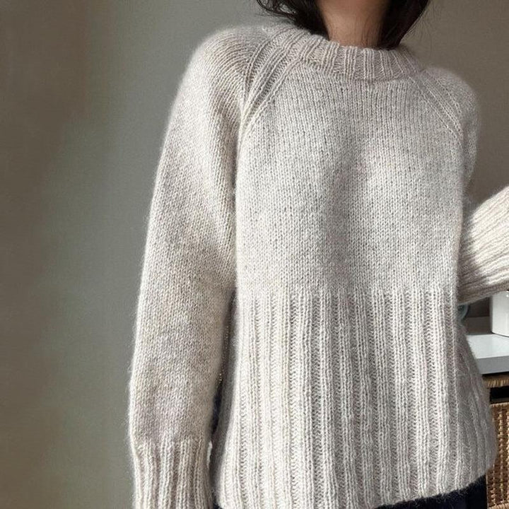 Evelyn | Classic Sweater with Everyday Ease