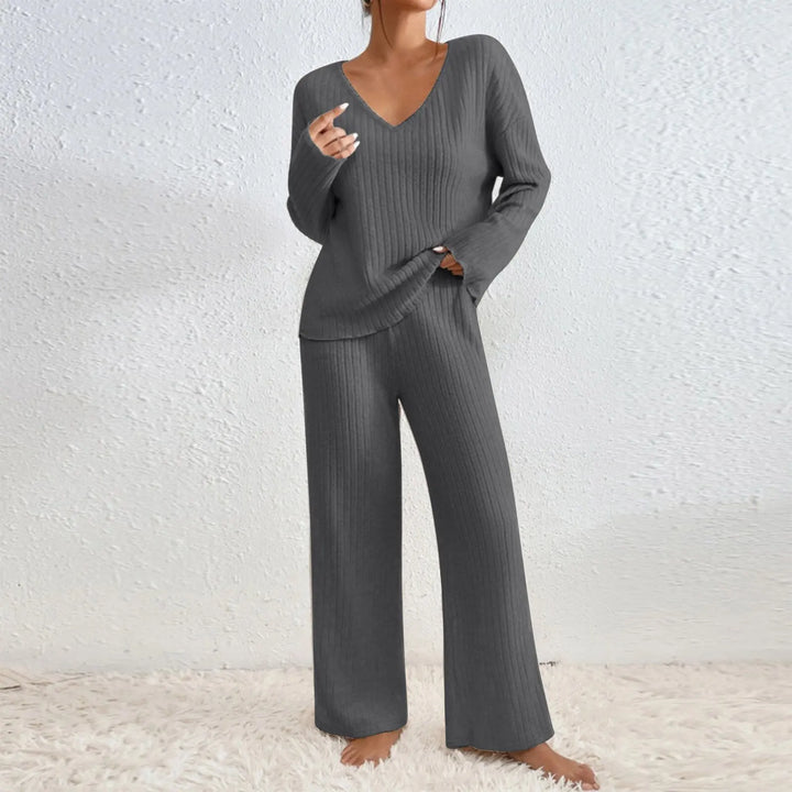 Caroline | Two-Piece Set with Modern Ease