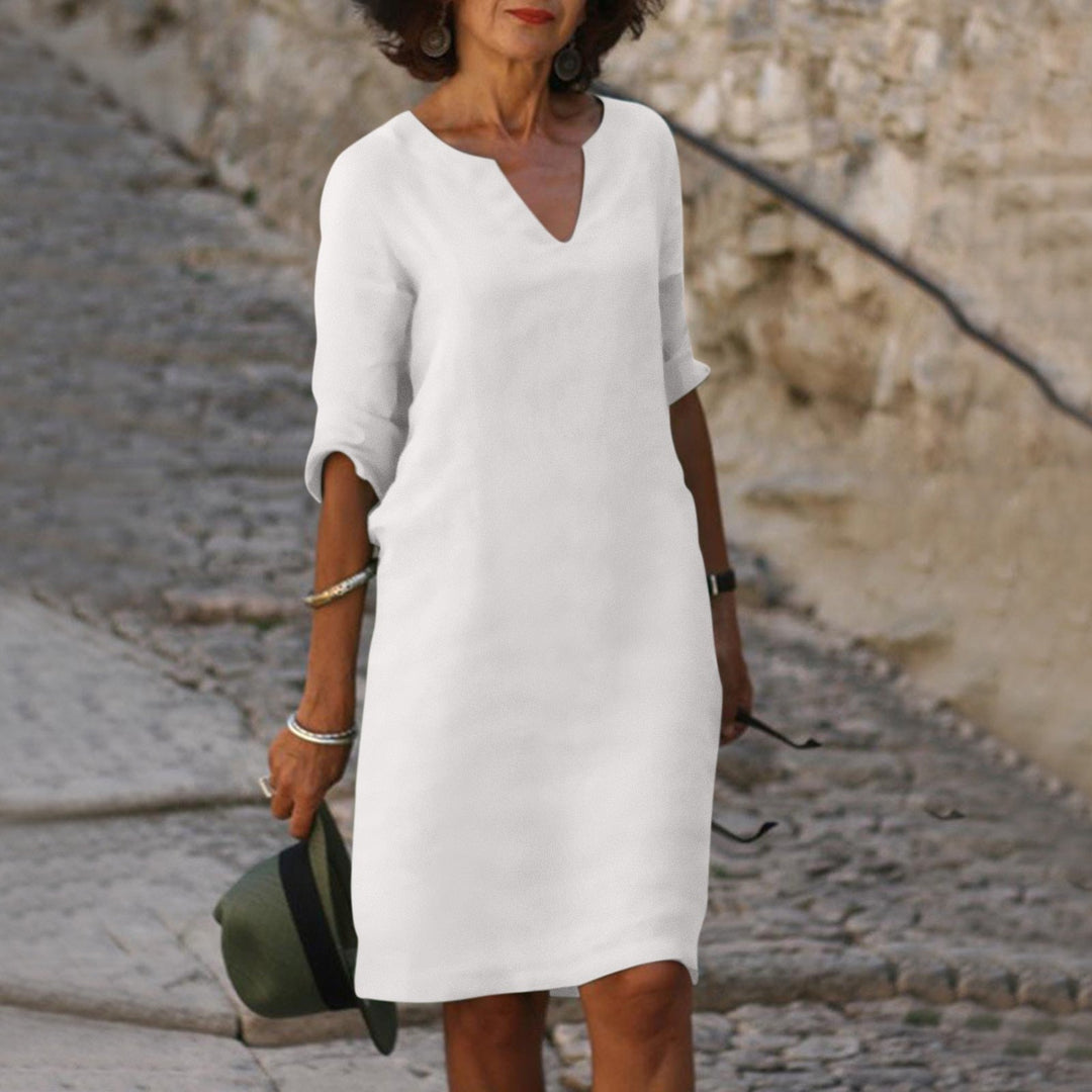 Maureen | Flowy Dress with Timeless Ease