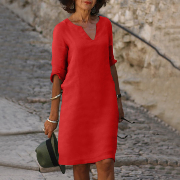 Maureen | Flowy Dress with Timeless Ease
