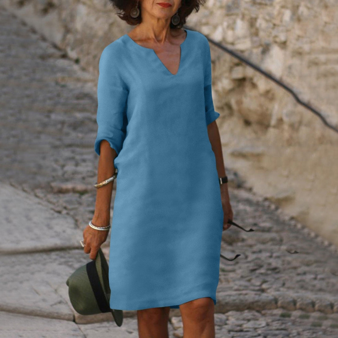 Maureen | Flowy Dress with Timeless Ease