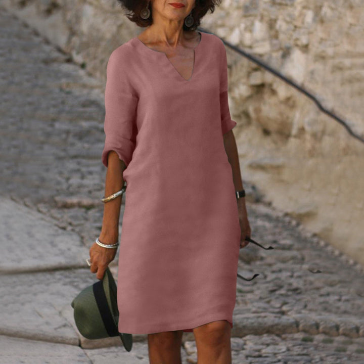 Maureen | Flowy Dress with Timeless Ease